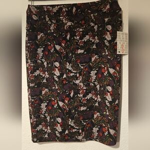 LuLaRoe Black and Red Floral Pencil Skirt
